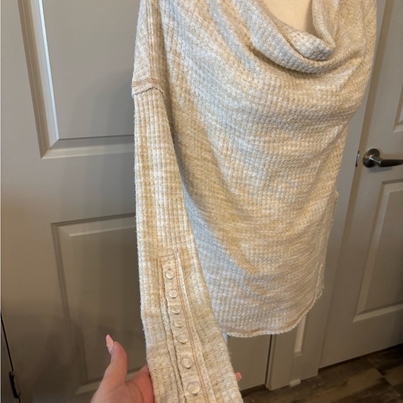Free People cream tan cowl neck oversized waffle knit sweater size S - Picture 8 of 16